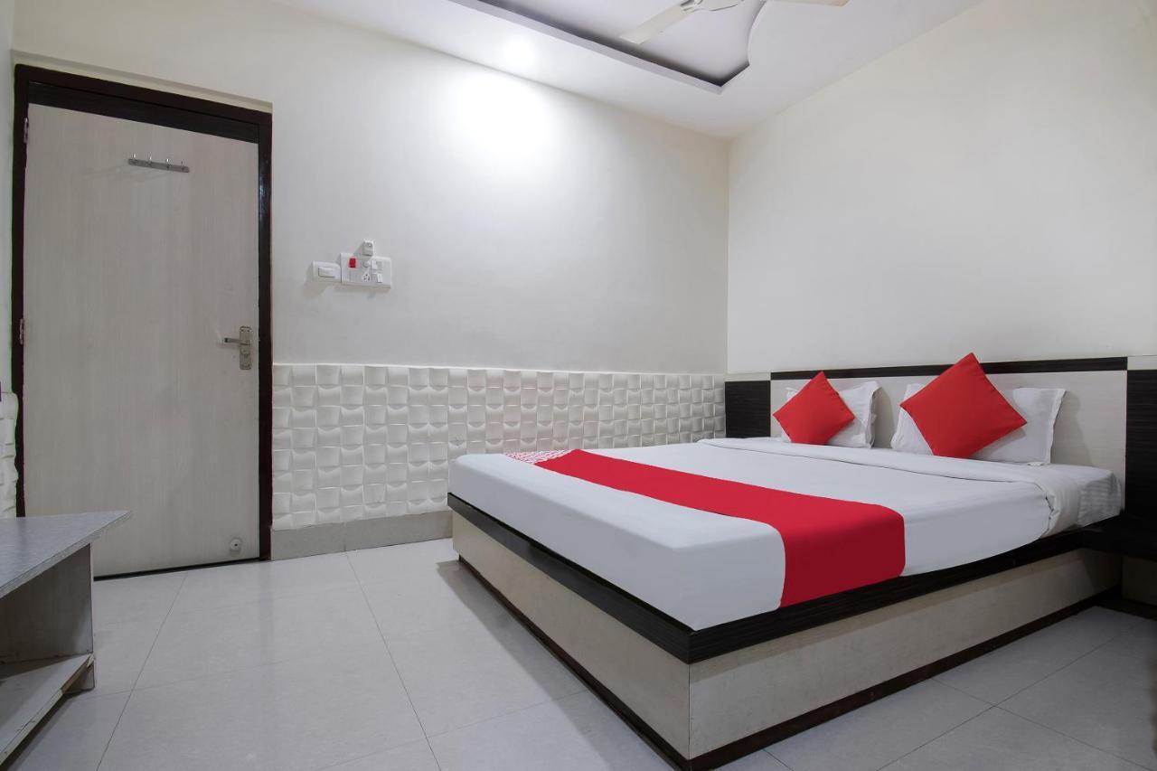 Oyo 44287 Hotel Aarav Plaza Muzaffarpur Exteriér fotografie